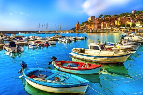 Hafen und Dorf Rio Marina, Elba Inseln, Toskana, Italien