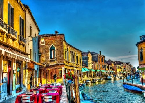 Hauptkanal auf der Insel Murano in der Nähe von Venedig, Italien