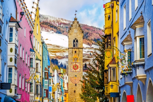 © Luca Lorenzelli - stock.adobe.com Sterzing im Winter