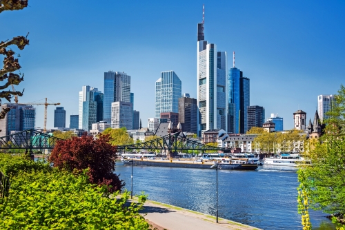 Frachtschiff, Main, Frankfurter Skyline