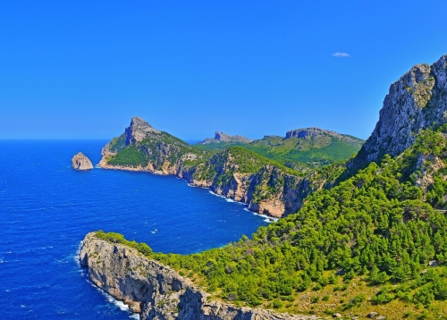 © World travel images - stock.adobe.com Cap Formentor auf Mallorca