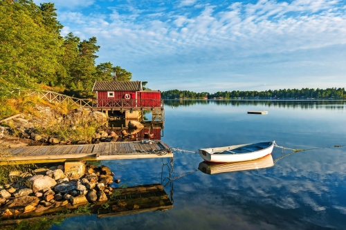 Schärengarten an der schwedischen Küste vor Stockholm