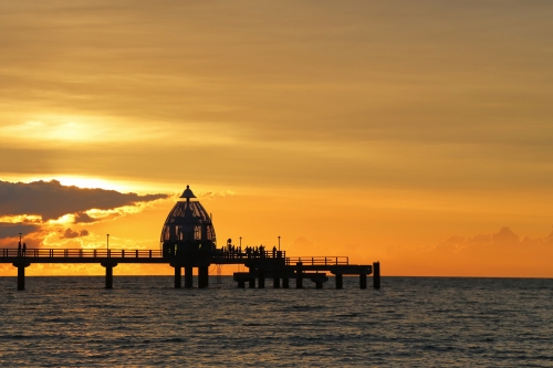 Seebrücke in Zingst auf der Halbinsel Fischland-Darß in Mecklenburg-Vorpommern, Deutschland